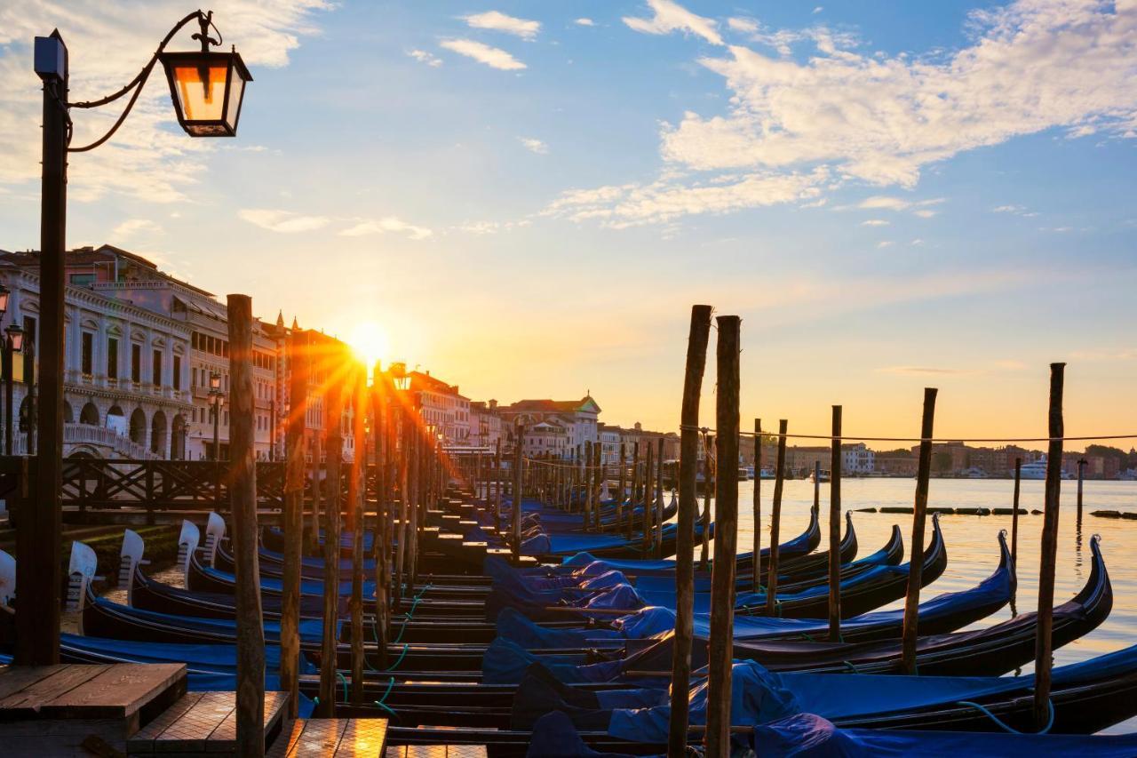 Casa Peron * Venice